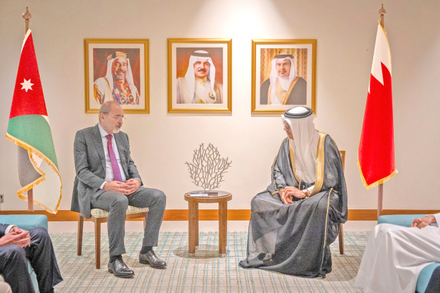 <p>Foreign Minister Dr Abdullatif Al Zayani yesterday met Jordanian Deputy Prime Minister and Foreign and Expatriate Affairs Minister Ayman Safadi, on the occasion of his visit to Bahrain to participate in the IISS Manama Dialogue 2025.</p>
<p>They reviewed close bilateral relations and shared commitment to strengthening and expanding co-operation, in line with the directives of His Majesty King Hamad and King Abdullah.</p>
<p>The two ministers also discussed recent regional developments and means to enhance co-ordination in support of regional and international efforts to maintain the ceasefire in the Gaza Strip, facilitate the delivery of humanitarian aid, reduce tensions, and promote a just and lasting peace in the region.</p>
